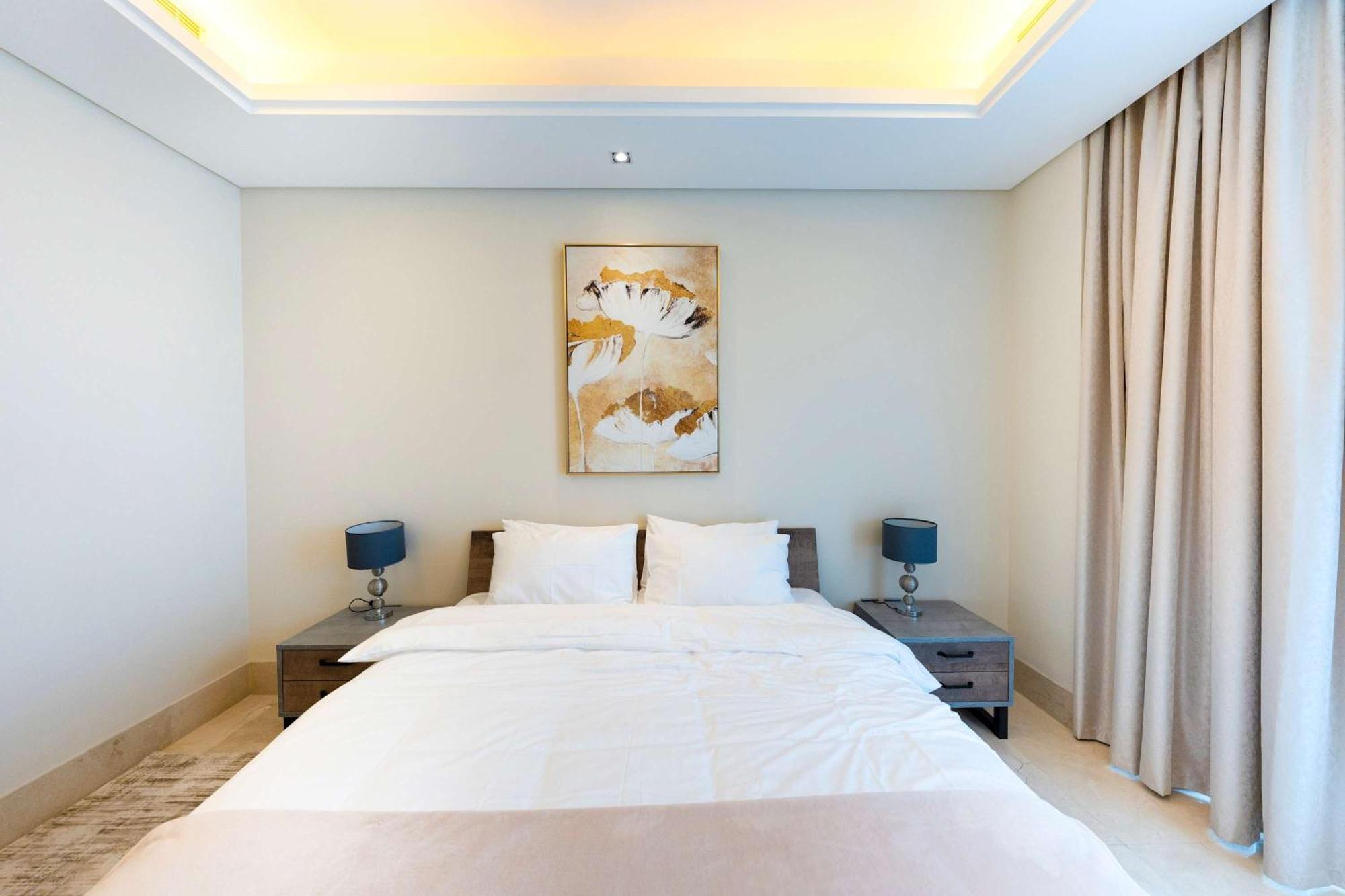 Spacious Beachfront 2 Bedroom Apartment - The 8 Dubai Exteriör bild