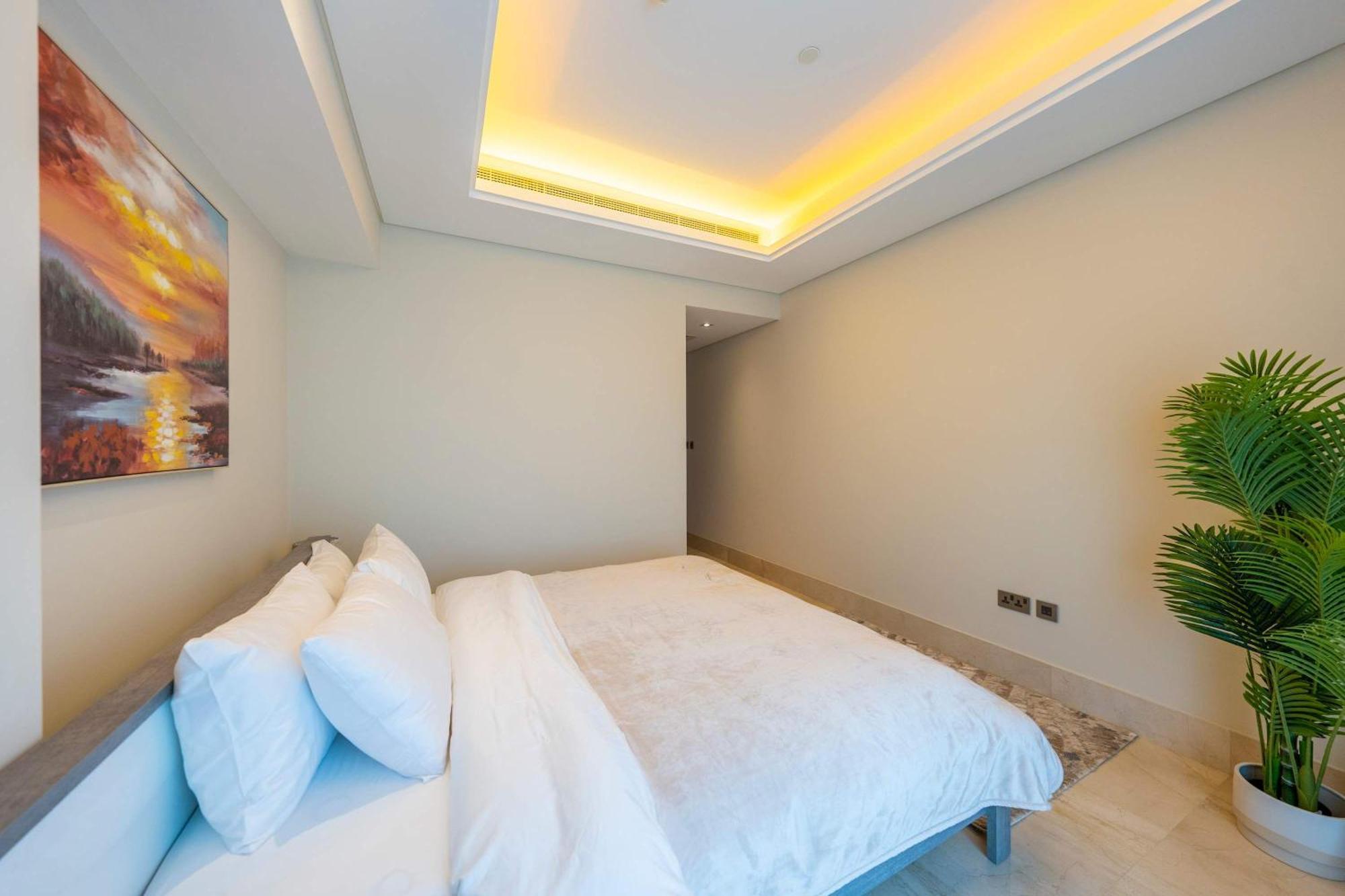 Spacious Beachfront 2 Bedroom Apartment - The 8 Dubai Exteriör bild